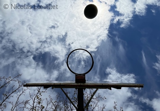 Éclipse de basket