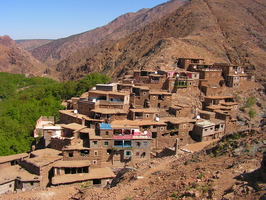 Cité dans les montagnes marocaines